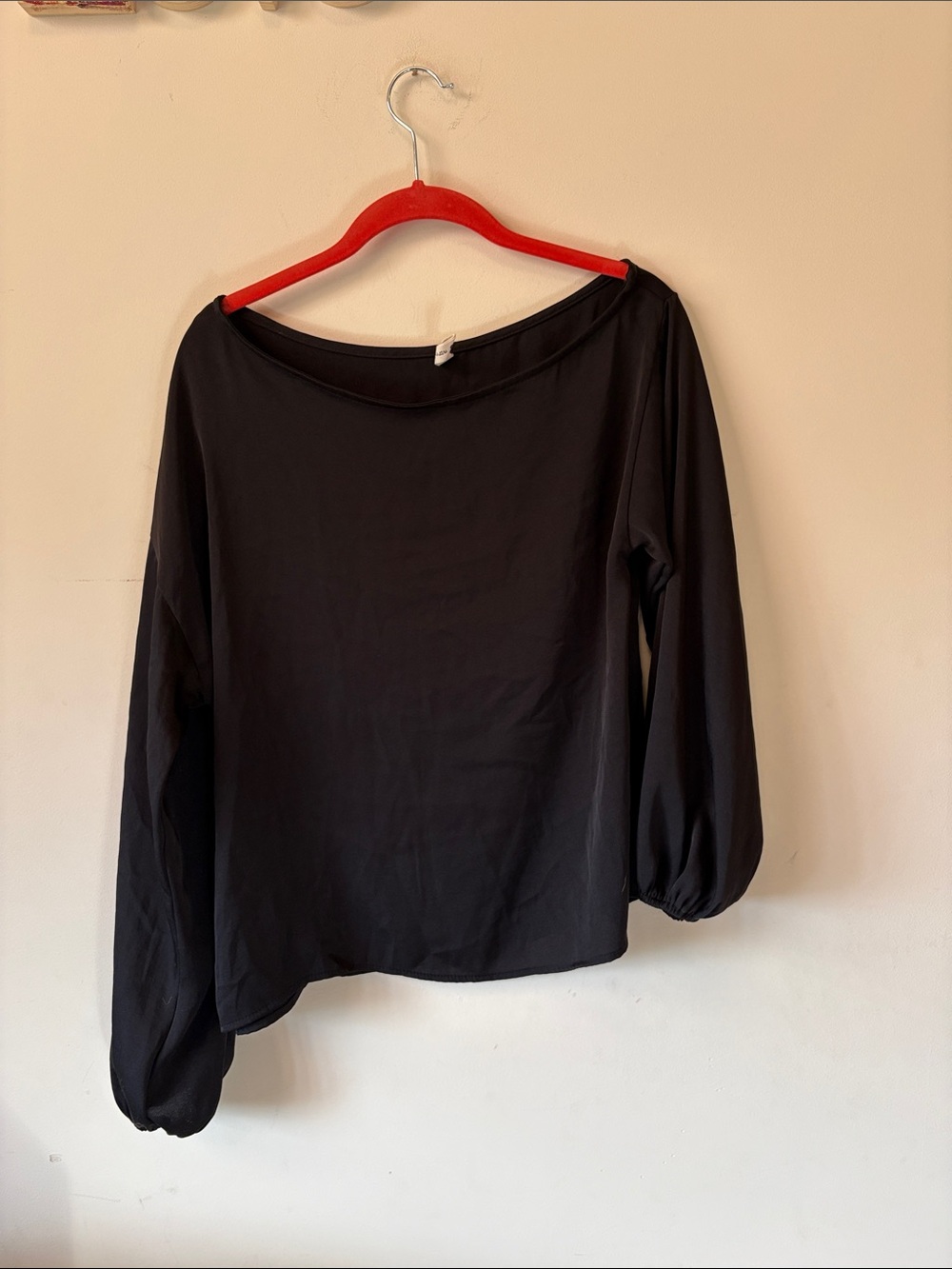 Tyche Black Boat Neck Long Sleeve Blouse